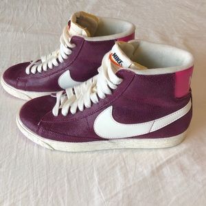 Women’s Nike Blazers - Like New!
